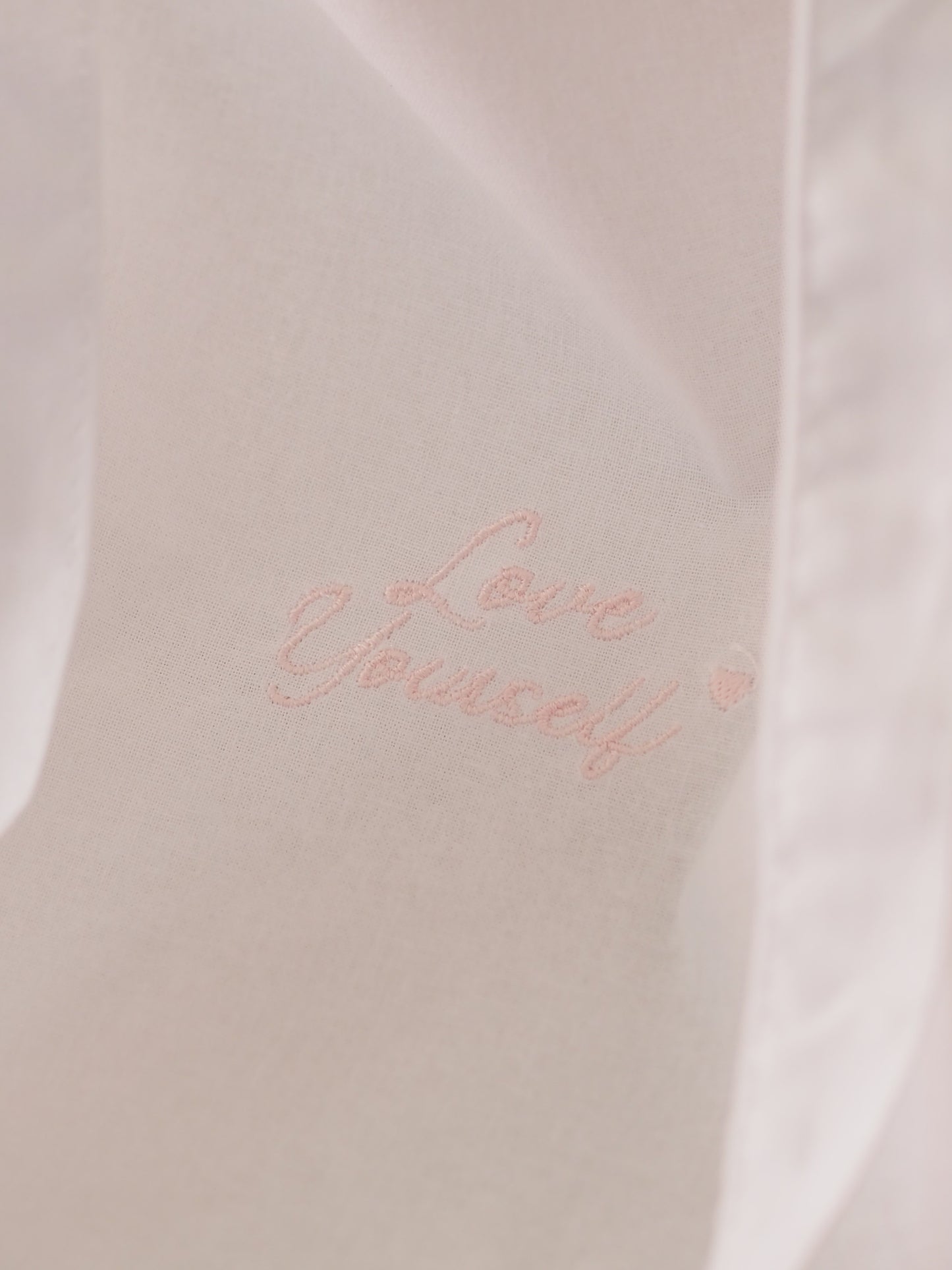 Tragebeutel mit Stickmotiv | Love yourself | in 3 verschiedenen Farben